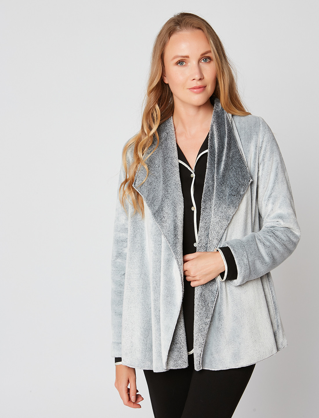 Fur draped loungewear jacket in  ESSENTIEL H73A Gris 