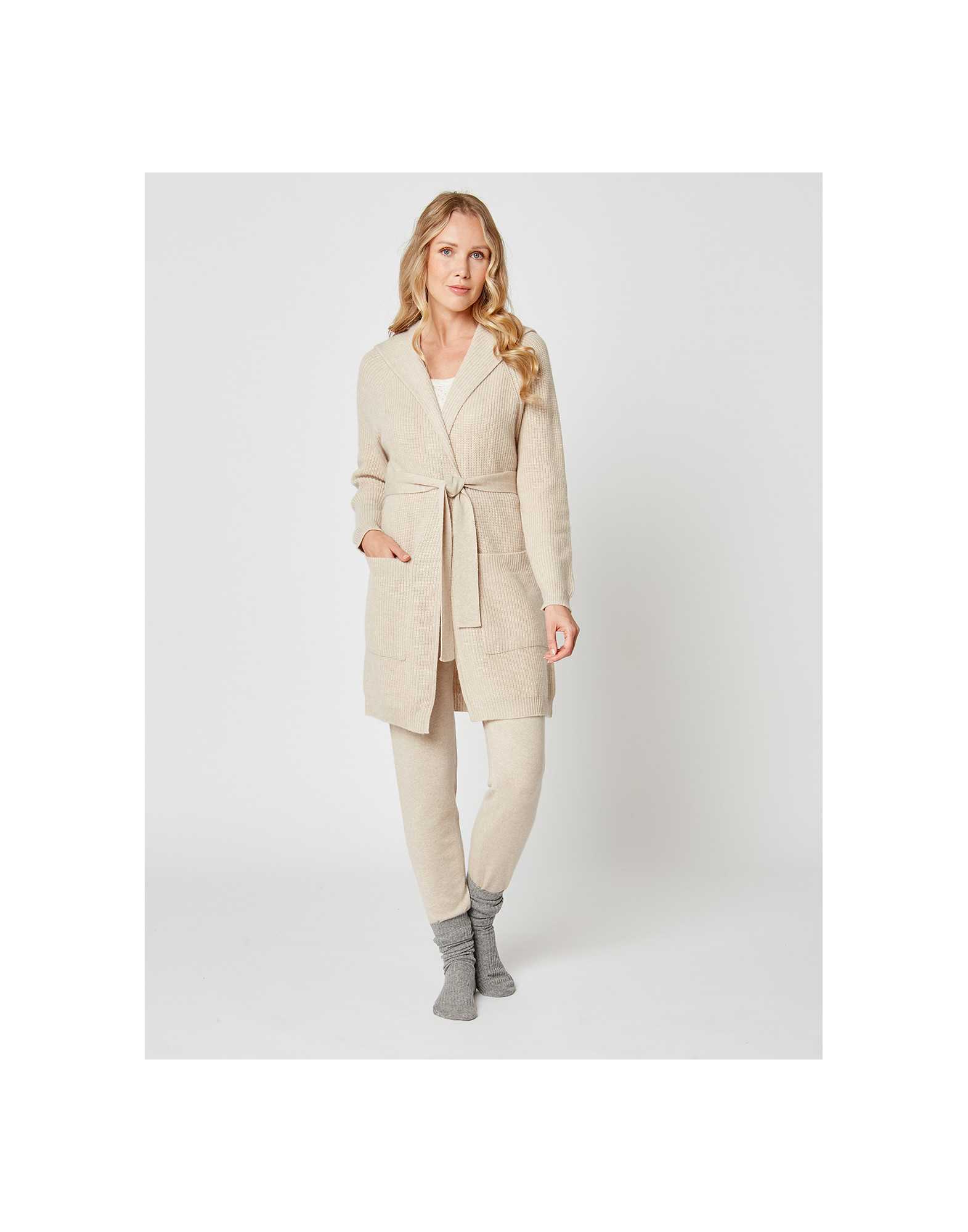 Cashmere bathrobe with shawl collar and soft hood in camel - Lingerie le Chat