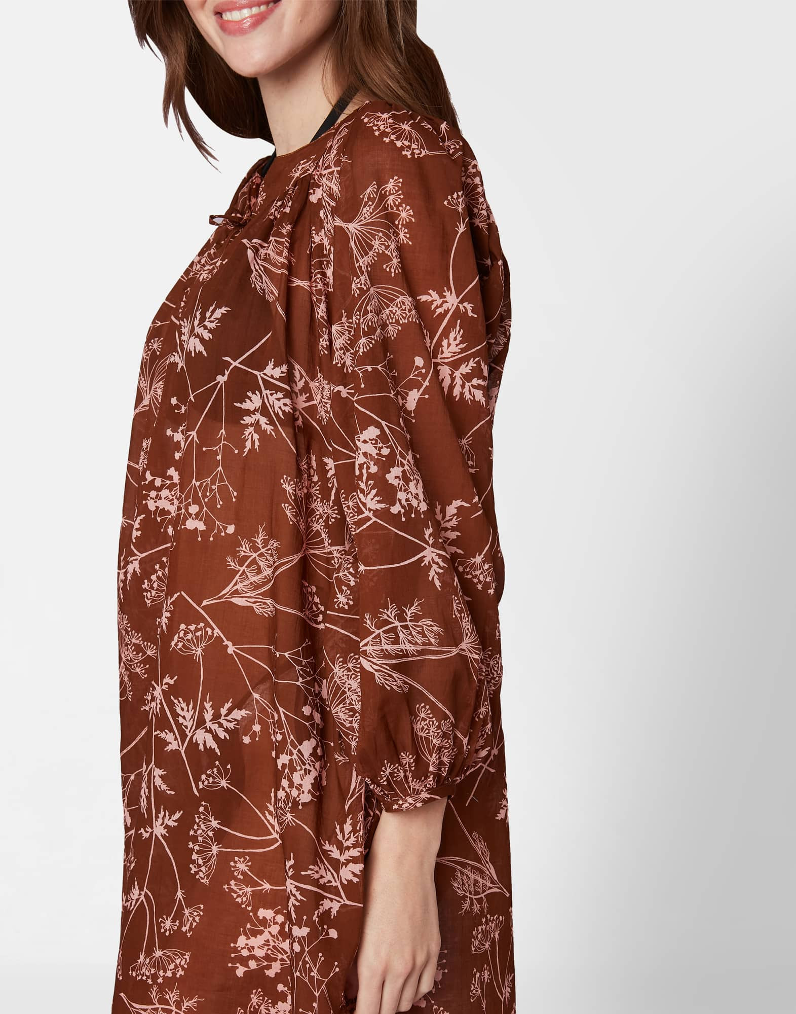 Kaftan in printed cotton voile CASAMANCE 540 cocoa & rose