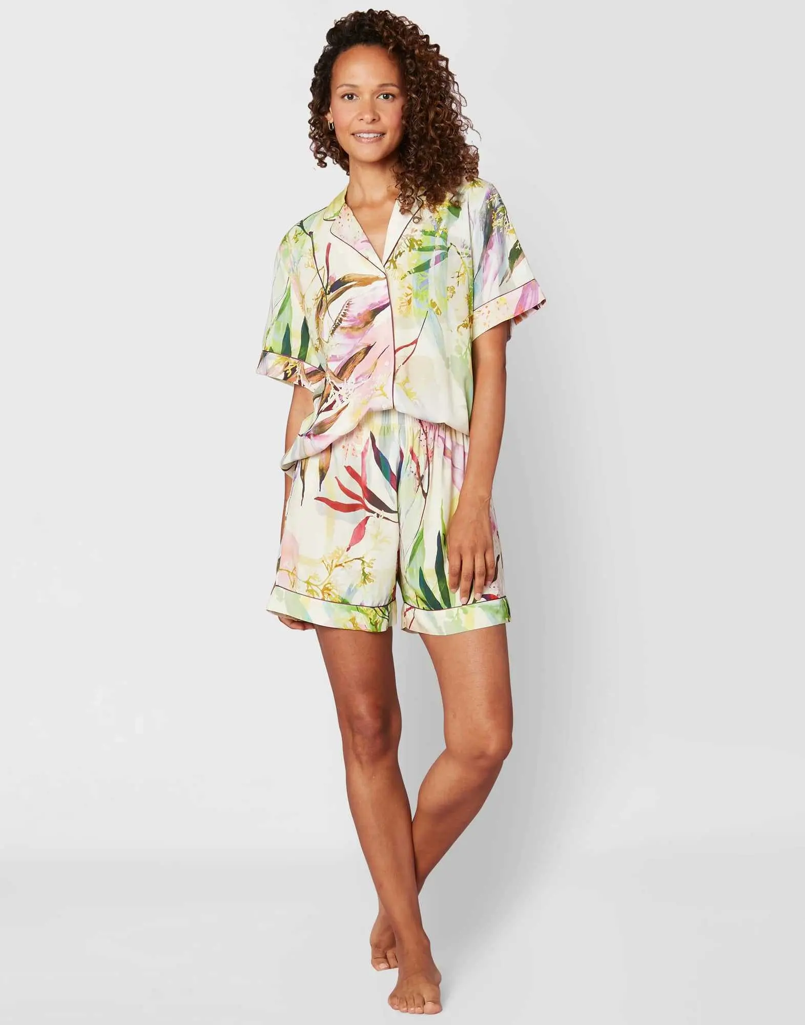 Patterned short pyjamas in ECOVERO™  viscose TULUM 500, multicolour