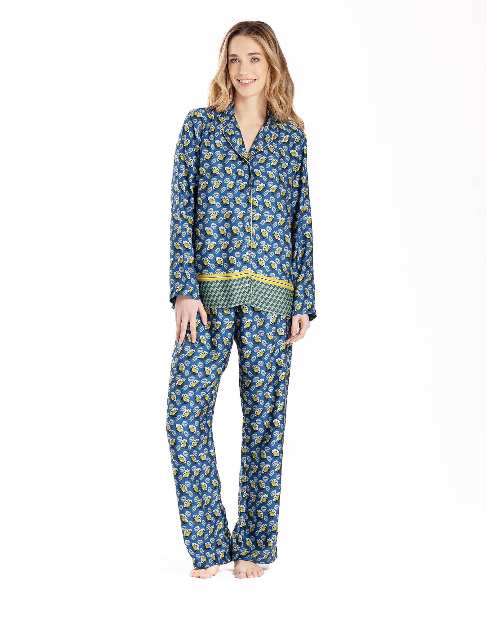 Pyjama en soie manche longue pyjama femme patte de boutonnage