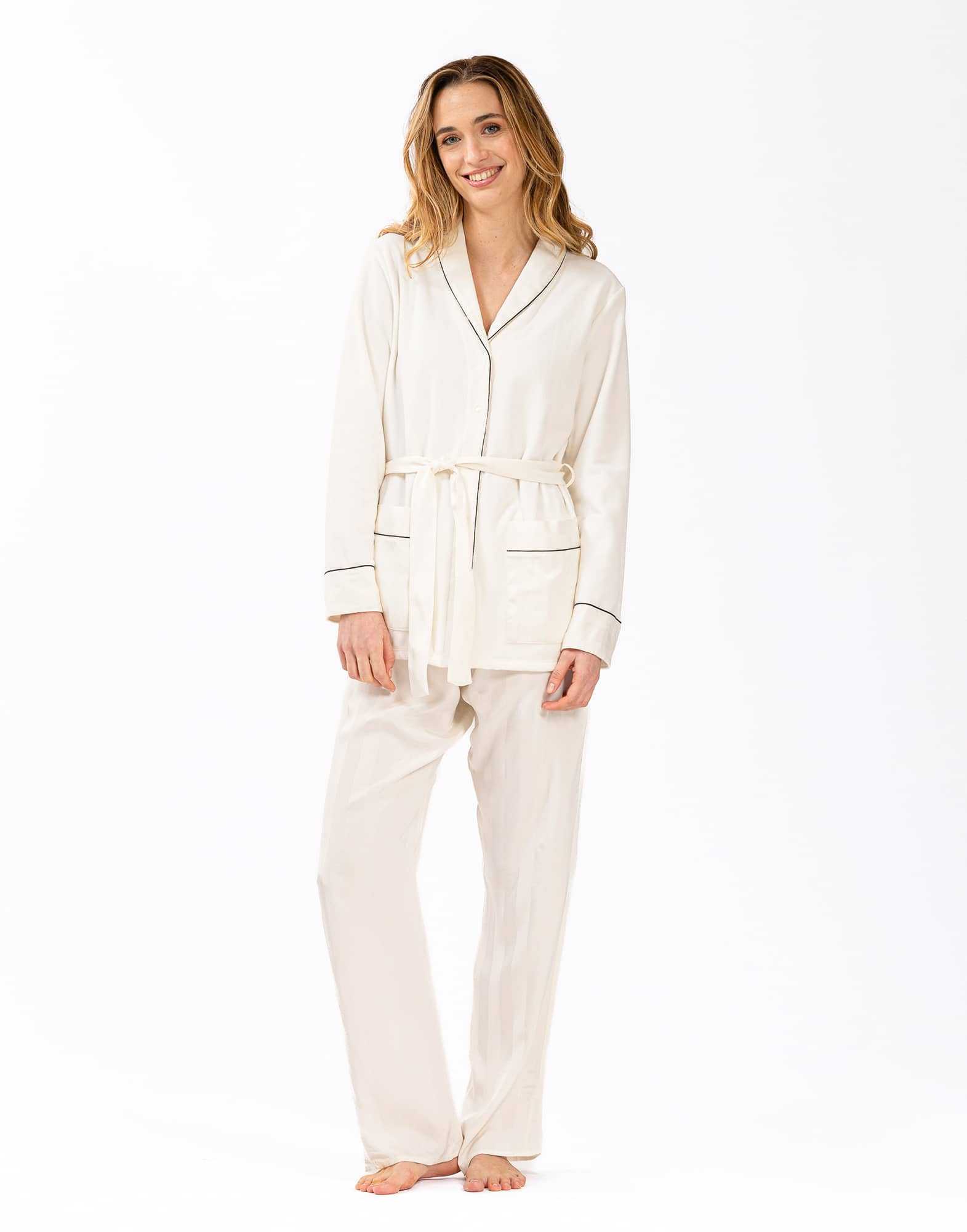 Buttoned pyjamas GABRIELLE 616 made from ecru microfleece and viscose jacquard | Lingerie le Chat