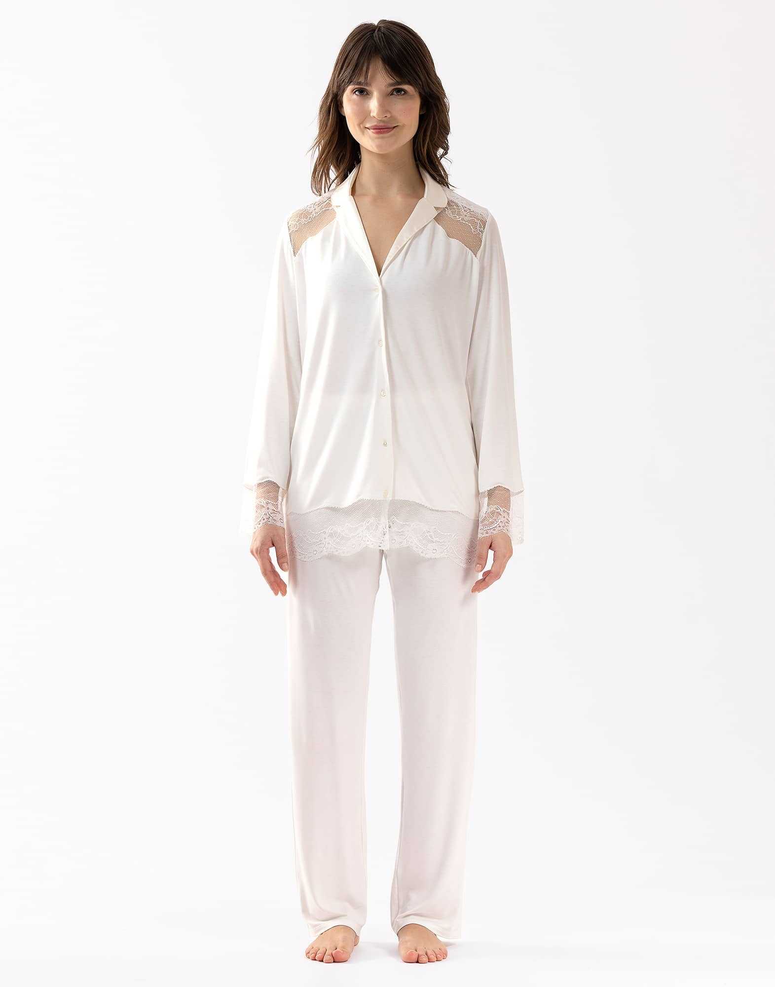 Buttoned pyjamas VIVIENNE 606 made from ecru viscose jacquard | Lingerie le Chat