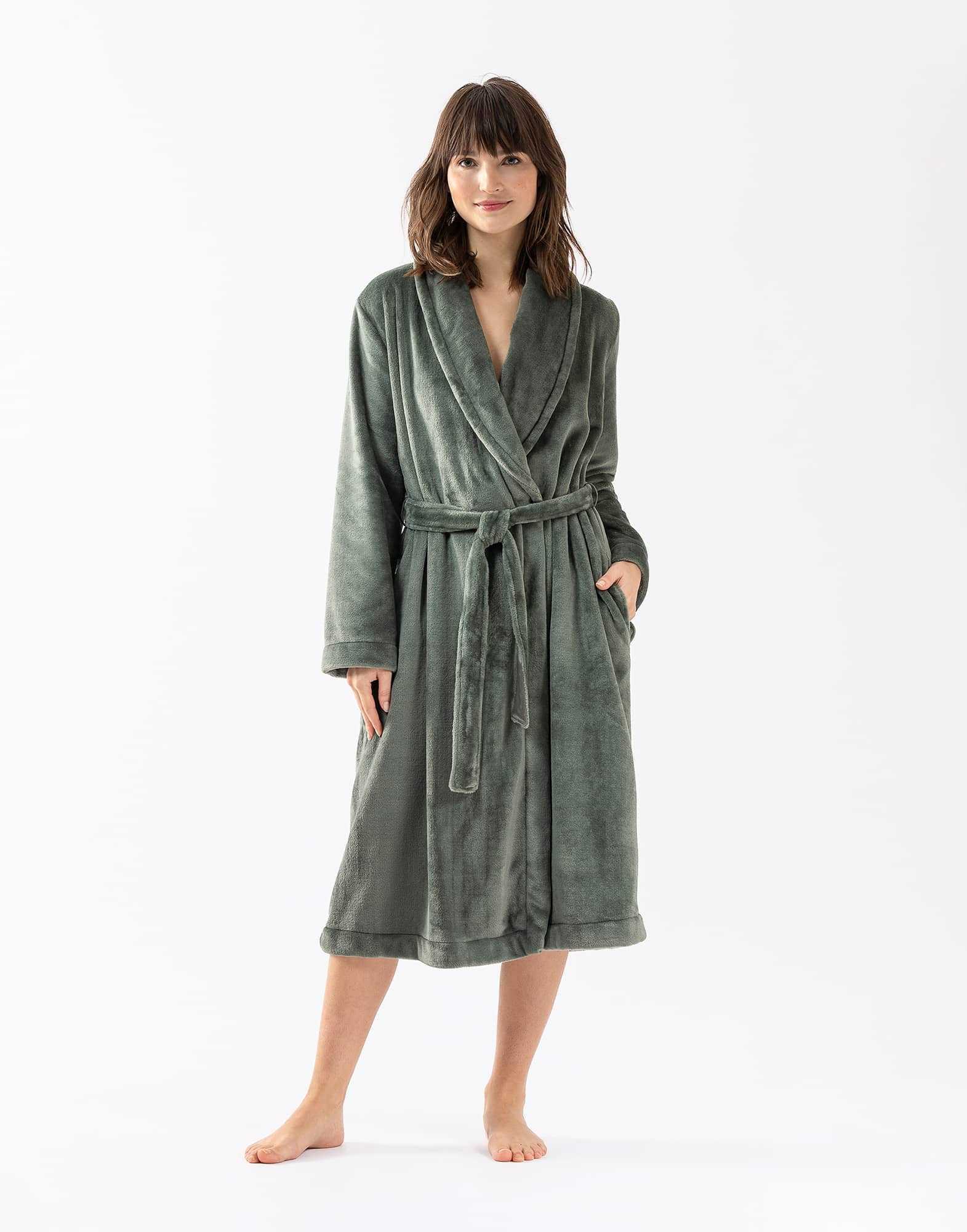 Plush flannel twill bathrobe ESSENTIEL 661 in moss green | Lingerie le Chat