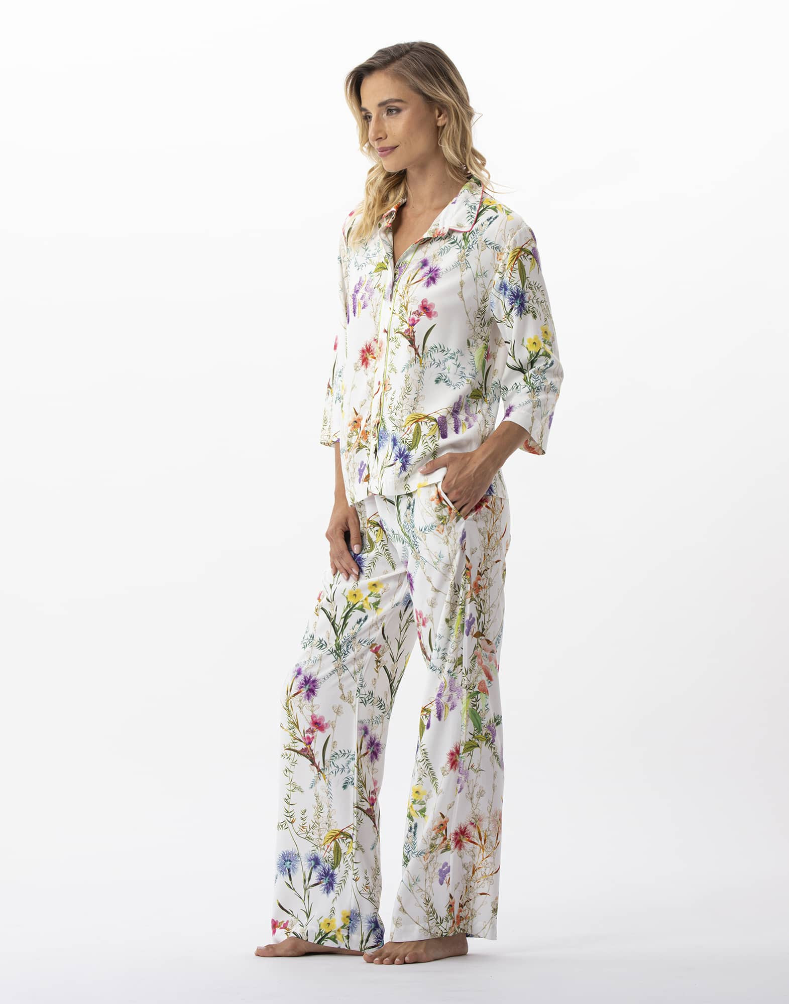 Flower printed pyjamas in 100% viscose RIVIERA 706 multicolour