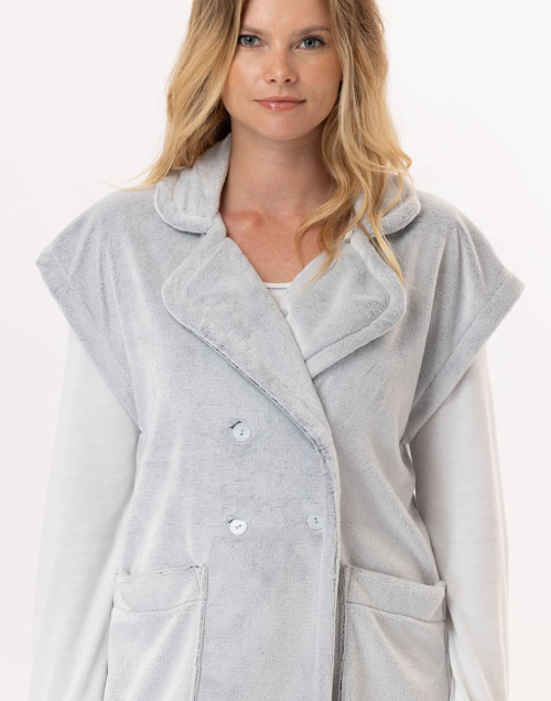 Short-sleeved button-down jacket in plush flannel ESSENTIEL Grey | Lingerie le Chat