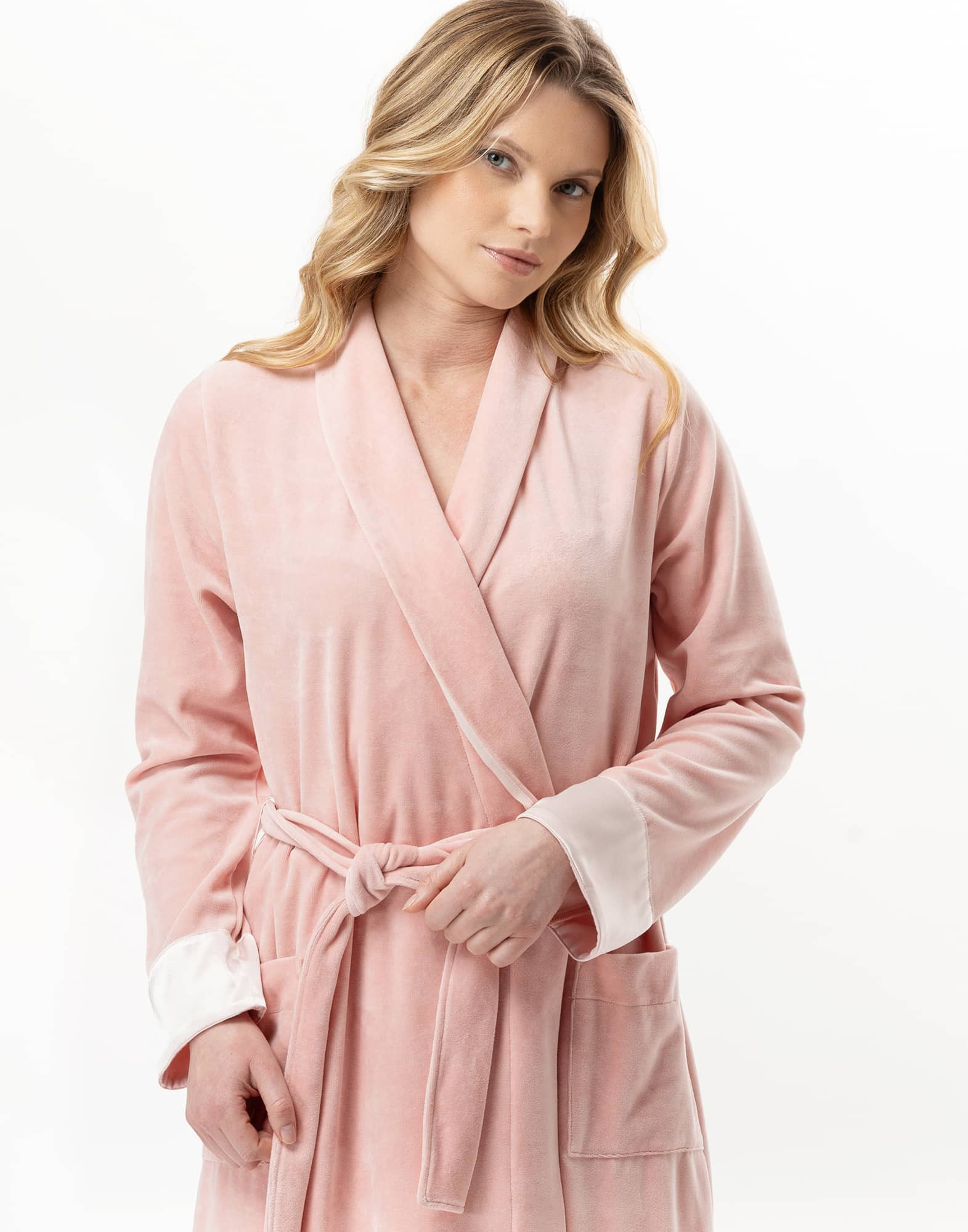 Velvet crossed dressing gown ESSENTIEL Pink | Lingerie le Chat Velvet crossed dressing gown ESSENTIEL Pink | Lingerie le Chat