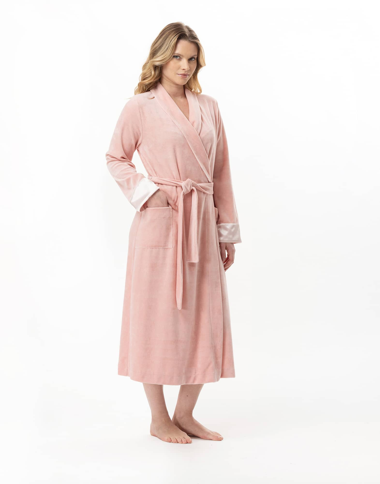 Velvet crossed dressing gown ESSENTIEL Pink | Lingerie le Chat Velvet crossed dressing gown ESSENTIEL Pink | Lingerie le Chat