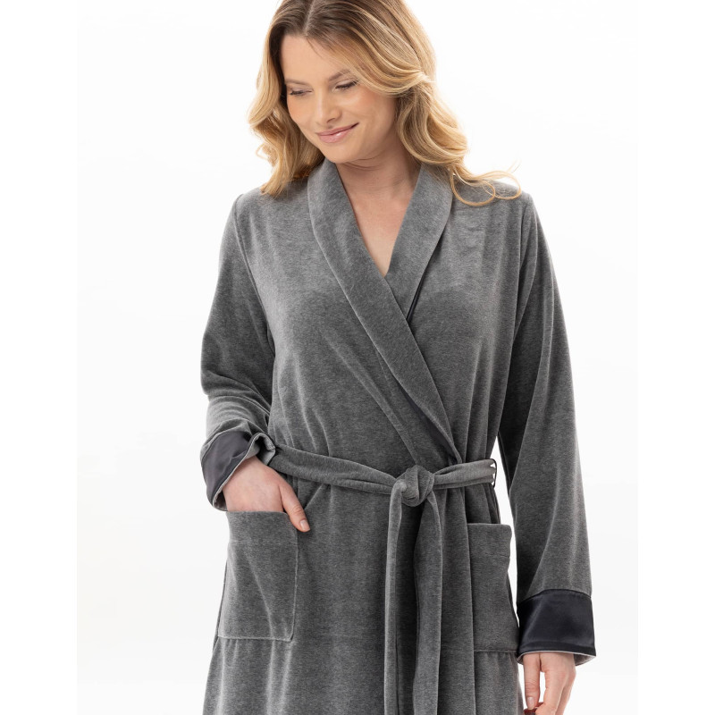 Velvet crossed dressing gown ESSENTIEL Anthracite China | Lingerie le Chat Velvet crossed dressing gown ESSENTIEL Anthracite China | Lingerie le Chat