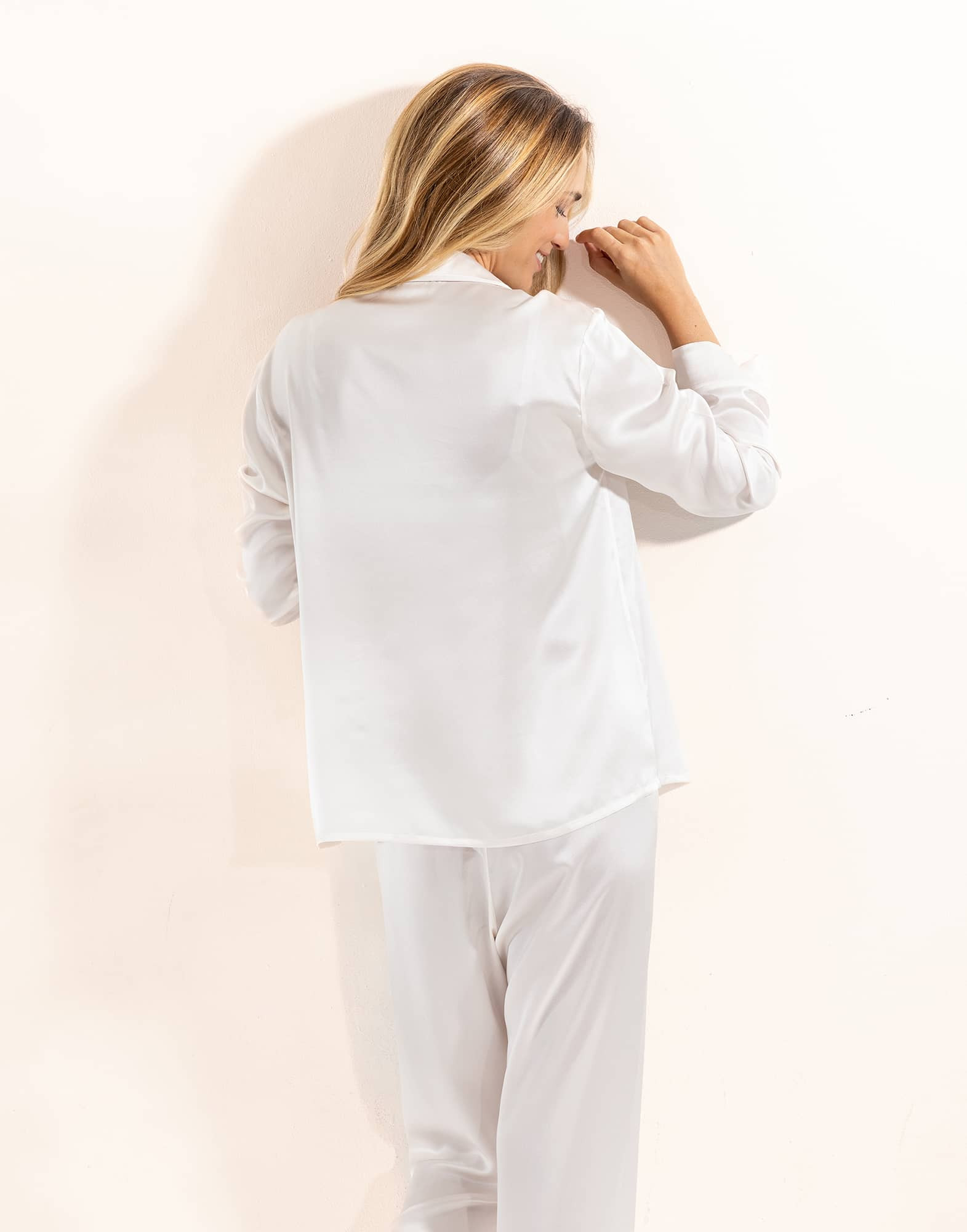 Pyjama en soie Ecru | Lingerie le Chat Pyjama en soie Ecru | Lingerie le Chat