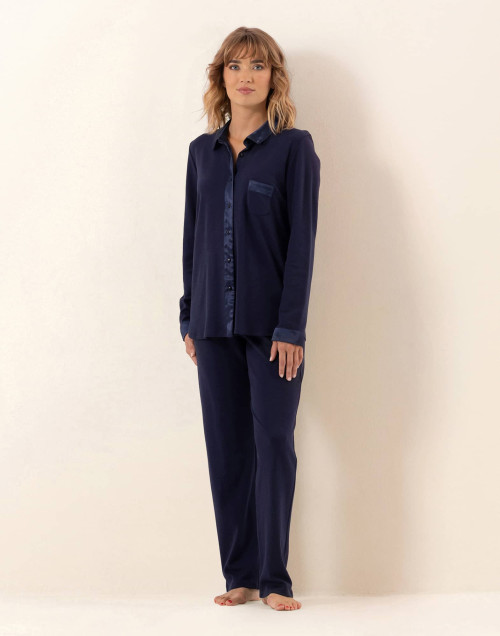 Button-up cotton pyjamas...
